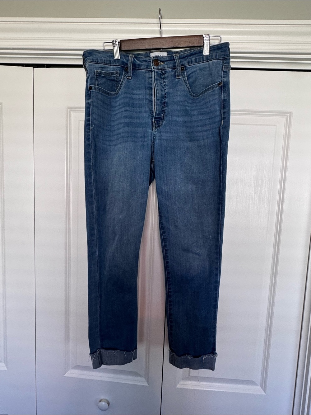 crown & ivy Washed Blue Ankle Jeans